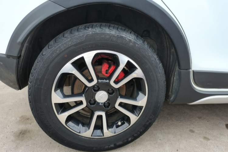 Used Geely Auto Vision X3 2017 1.5L Manual Luxury Model Right Rear Wheel Hub