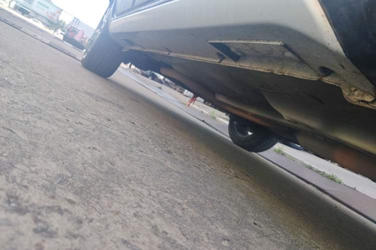Used Geely Auto Vision X3 2017 1.5L Automatic Elite Model Right Side Sill