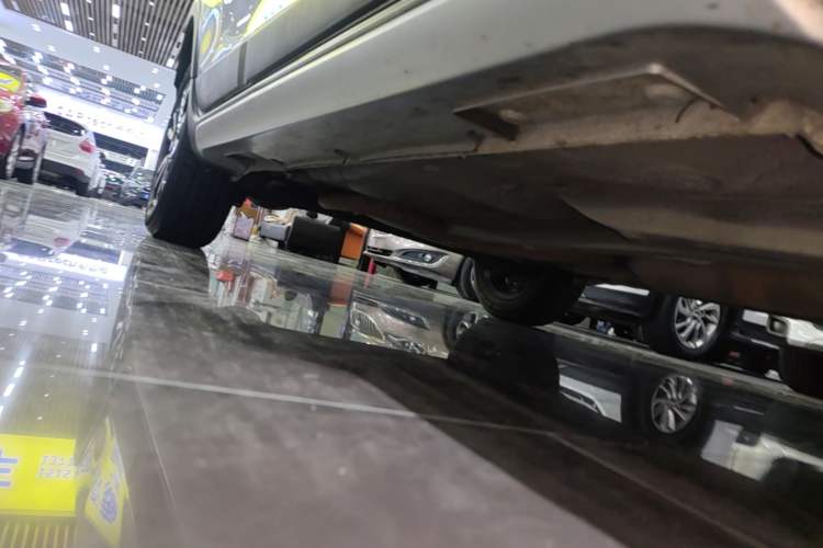 Used Geely Auto Vision X3 2017 1.5L Automatic Luxury Model Right Side Sill