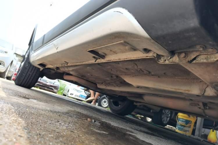 Used Geely Auto Vision X3 2017 1.5L Manual Elite Model Right Side Sill