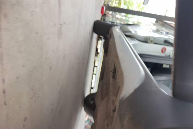 Used Geely Auto Vision X3 2017 1.5L Manual Luxury Model Right Side Sill