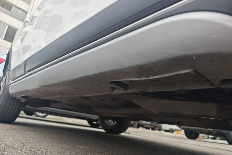 Used Geely Auto Vision X3 2017 1.5L Automatic Luxury Model Right Side Sill