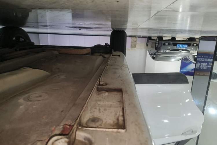 Used Geely Auto Vision X3 2017 1.5L Automatic Elite Model Right Side Sill