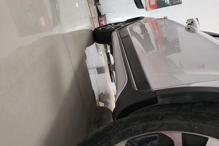 Used Geely Auto Vision X3 2017 1.5L Manual Elite Model Right Side Sill