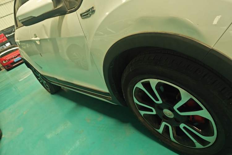 Used Geely Auto Vision X3 2017 1.5L Automatic Luxury Model Right Side Sill