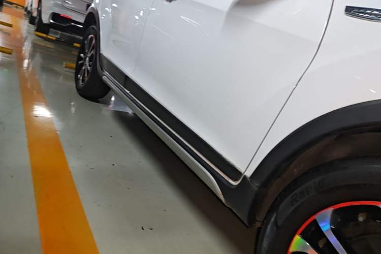 Used Geely Auto Vision X3 2017 1.5L Automatic Luxury Model Right Side Sill
