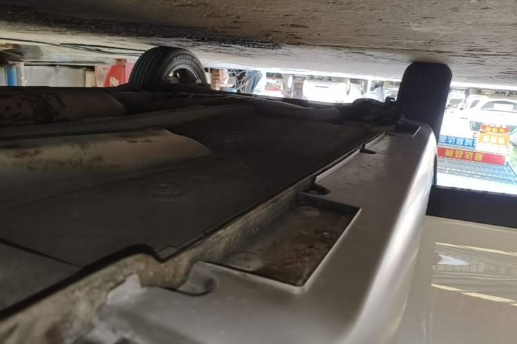 Used Geely Auto Vision X3 2017 1.5L Automatic Luxury Model Right Side Sill
