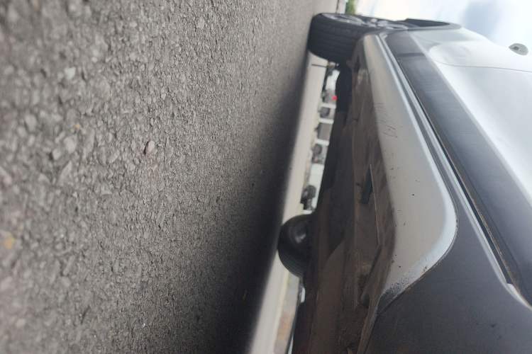 Used Geely Auto Vision X3 2017 1.5L Manual Luxury Model Right Side Sill