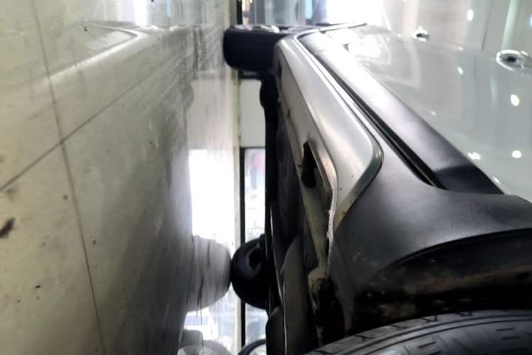 Used Geely Auto Vision X3 2017 1.5L Automatic Elite Model Right Side Sill