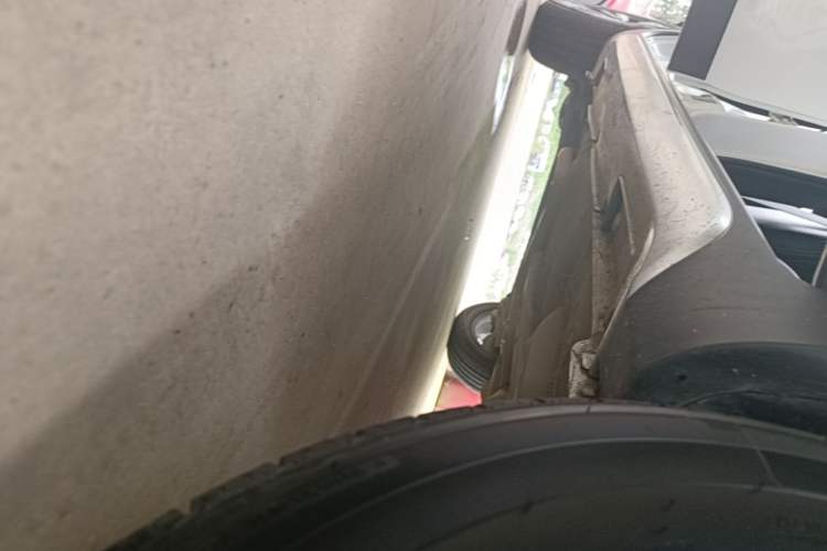 Used Geely Auto Vision X3 2017 1.5L Manual Elite Model Right Side Sill