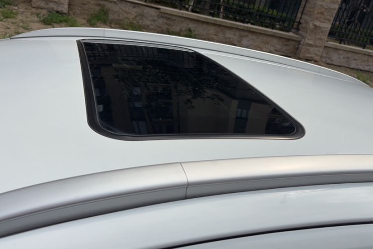 Used Geely Auto Vision X3 2017 1.5L Manual Luxury Model Roof