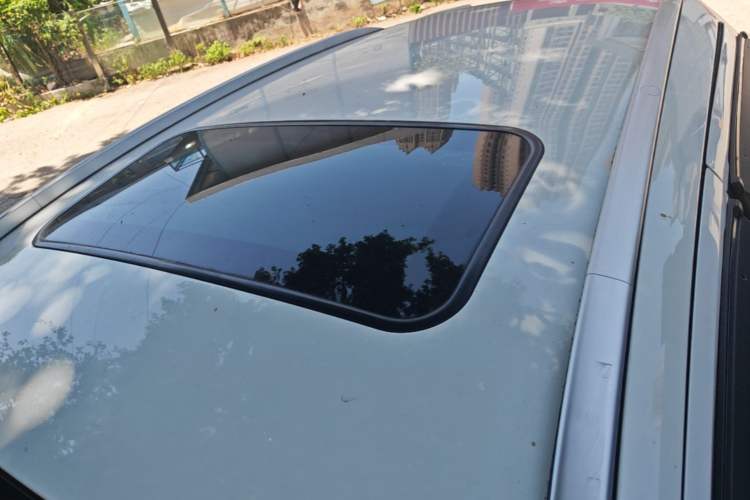 Used Geely Auto Vision X3 2017 1.5L Automatic Luxury Model Roof