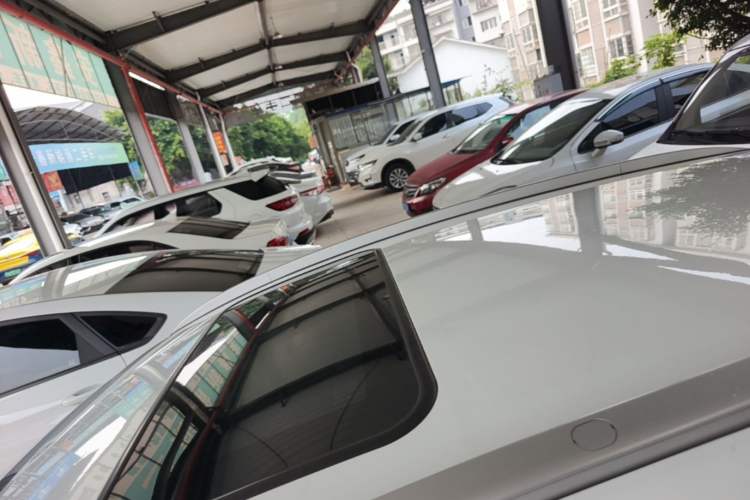 Used Geely Auto Vision X3 2017 1.5L Manual Luxury Model Roof