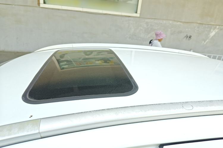 Used Geely Auto Vision X3 2017 1.5L Manual Luxury Model Roof