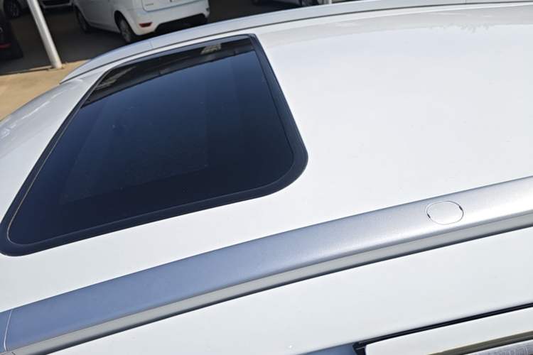 Used Geely Auto Vision X3 2017 1.5L Automatic Luxury Model Roof