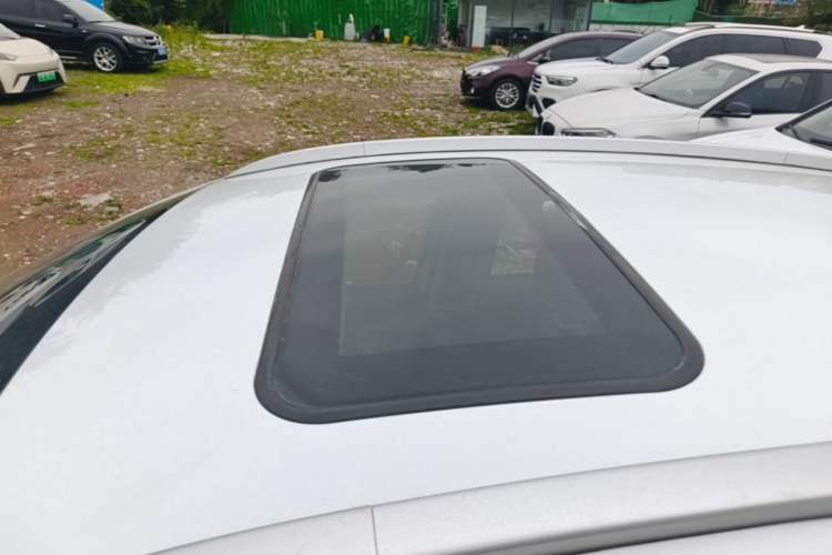 Used Geely Auto Vision X3 2017 1.5L Automatic Luxury Model Roof