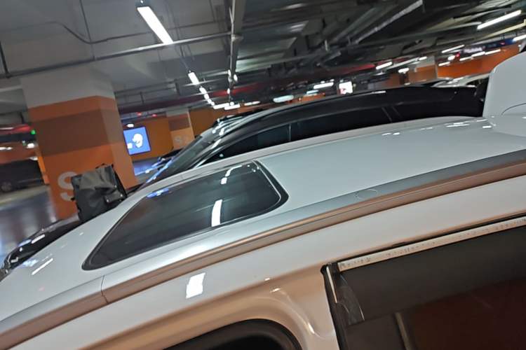 Used Geely Auto Vision X3 2017 1.5L Automatic Luxury Model Roof