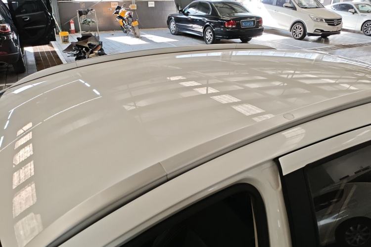Used Geely Auto Vision X3 2017 1.5L Automatic Elite Model Roof