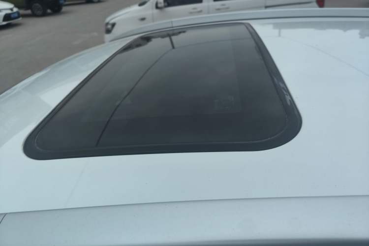 Used Geely Auto Vision X3 2017 1.5L Automatic Luxury Model Roof