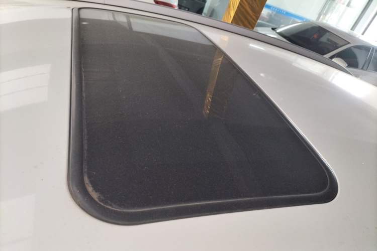 Used Geely Auto Vision X3 2017 1.5L Automatic Luxury Model Roof