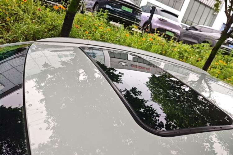 Used Geely Auto Vision X3 2017 1.5L Manual Luxury Model Roof