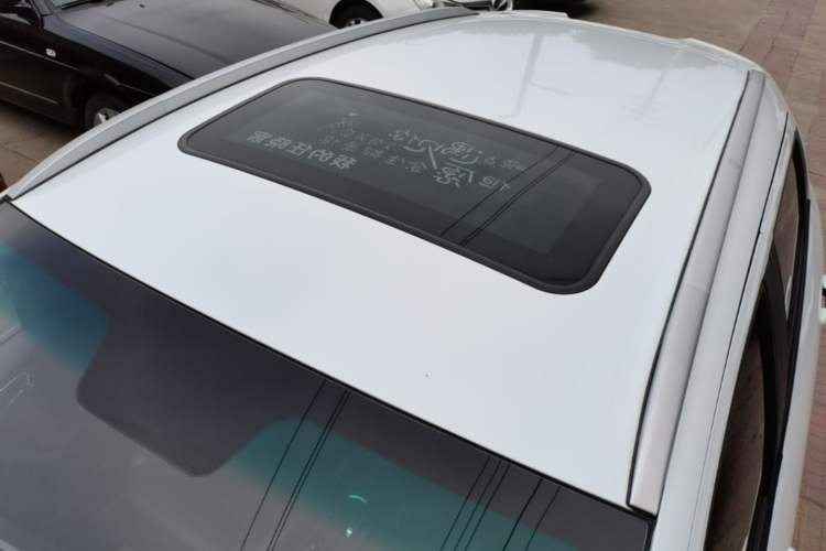 Used Geely Auto Vision X3 2017 1.5L Manual Luxury Model Roof