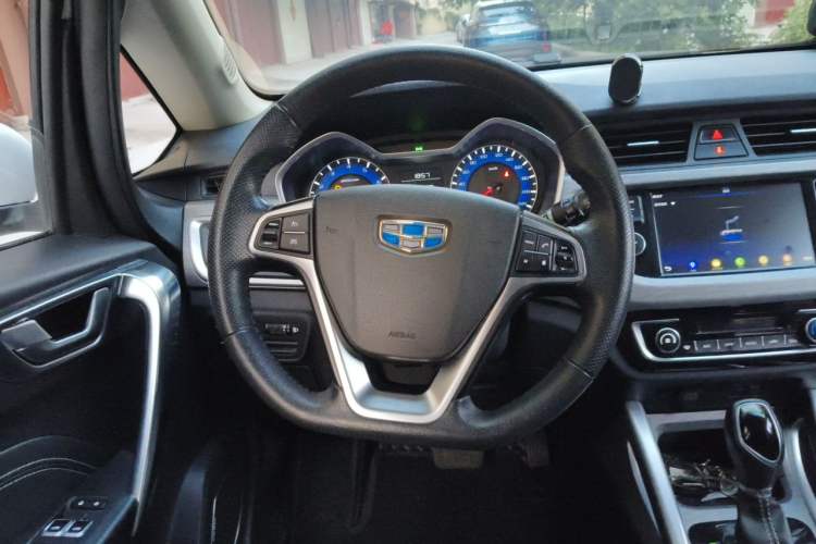Used Geely Auto Vision X3 2017 1.5L Automatic Elite Model Steering Wheel