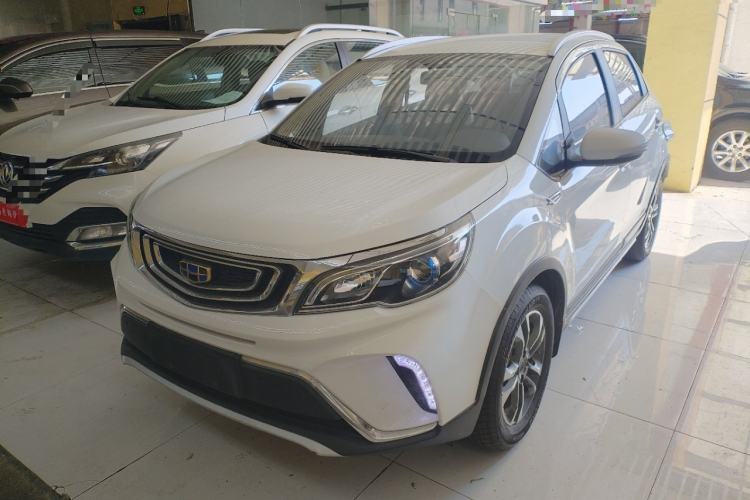 Used Geely Auto Vision X3 2017 1.5L Automatic Elite Model Guazi used car, China used car export, Used car for sale, Used Geely Auto cars, Cheapest cars for sale