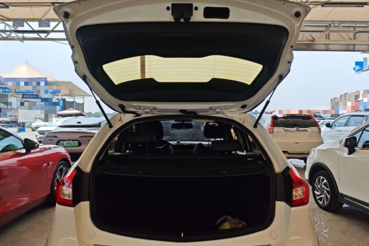 Used Geely Auto Vision X3 2017 1.5L Manual Elite Model Trunk