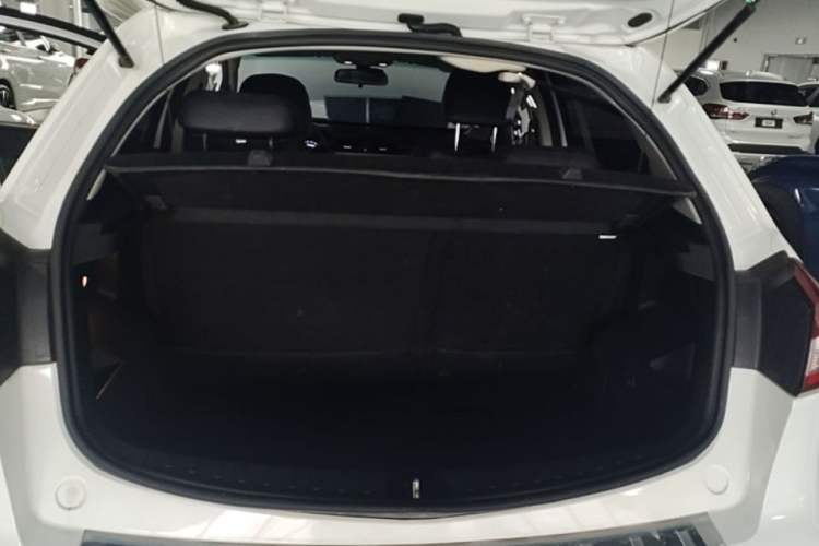 Used Geely Auto Vision X3 2017 1.5L Manual Luxury Model Trunk