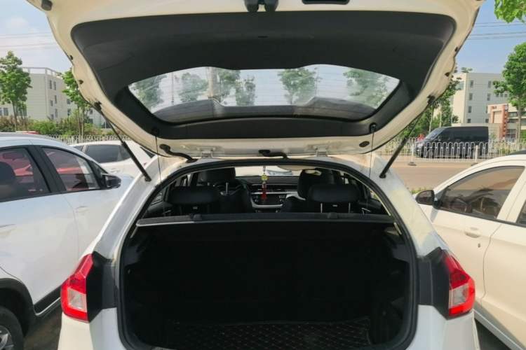 Used Geely Auto Vision X3 2017 1.5L Automatic Luxury Model Trunk