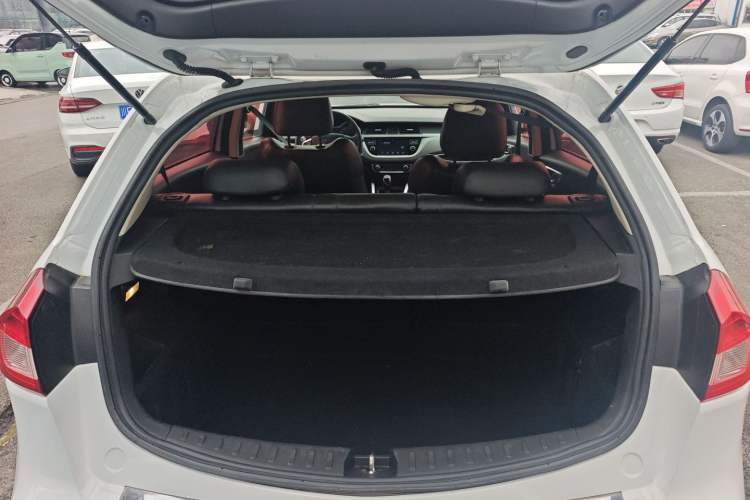 Used Geely Auto Vision X3 2017 1.5L Automatic Luxury Model Trunk