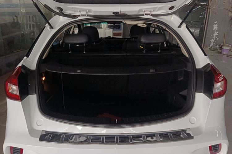 Used Geely Auto Vision X3 2017 1.5L Automatic Elite Model Trunk
