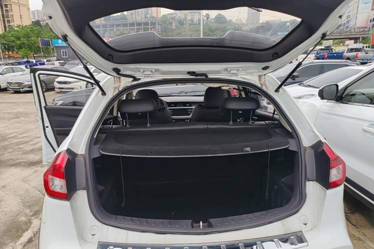 Used Geely Auto Vision X3 2017 1.5L Automatic Luxury Model Trunk
