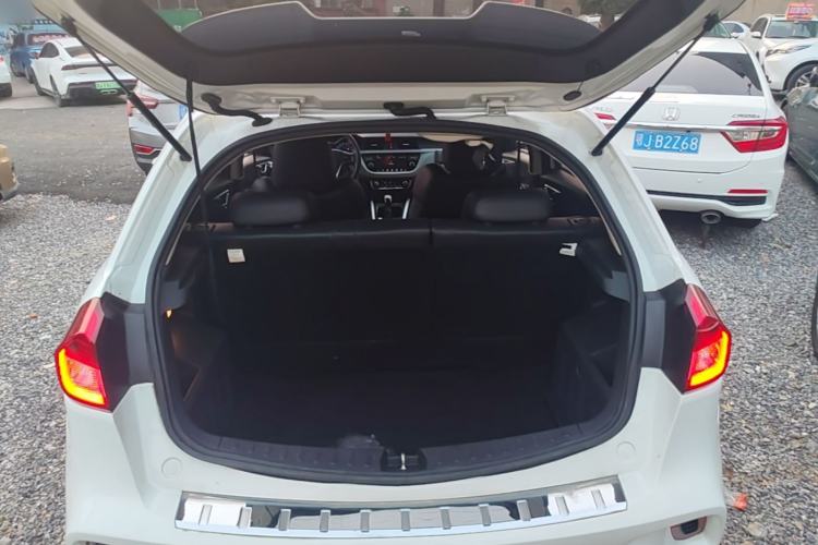Used Geely Auto Vision X3 2017 1.5L Manual Elite Model Trunk