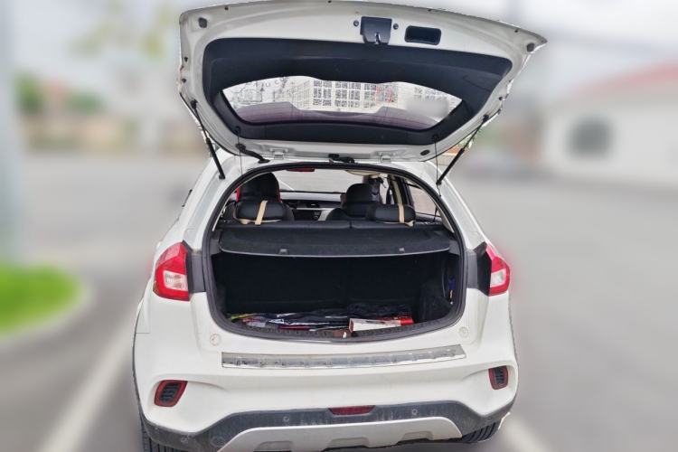 Used Geely Auto Vision X3 2017 1.5L Manual Luxury Model Trunk