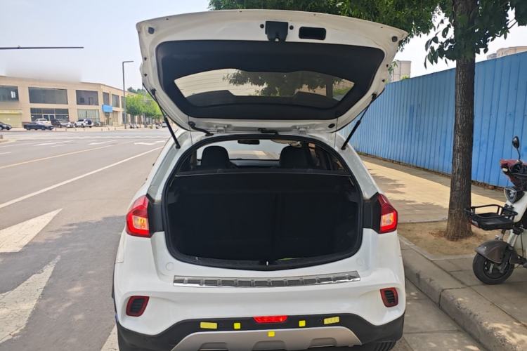 Used Geely Auto Vision X3 2017 1.5L Manual Luxury Model Trunk