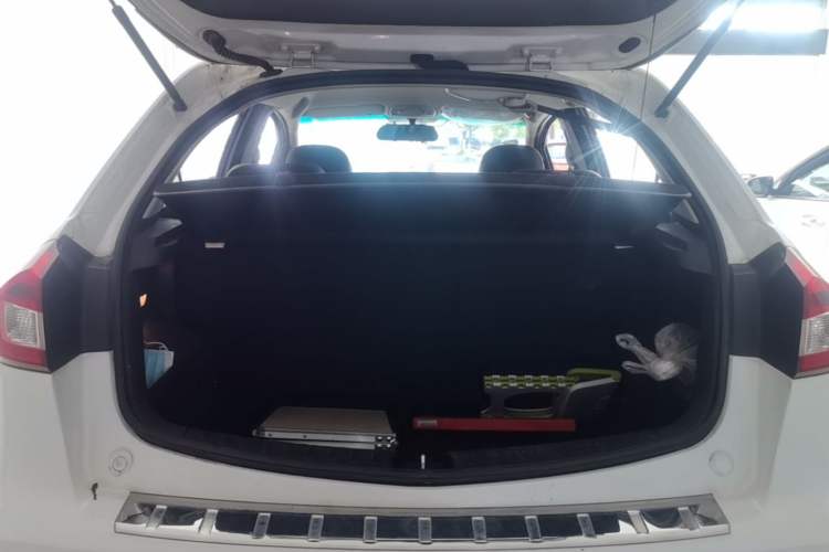 Used Geely Auto Vision X3 2017 1.5L Automatic Elite Model Trunk