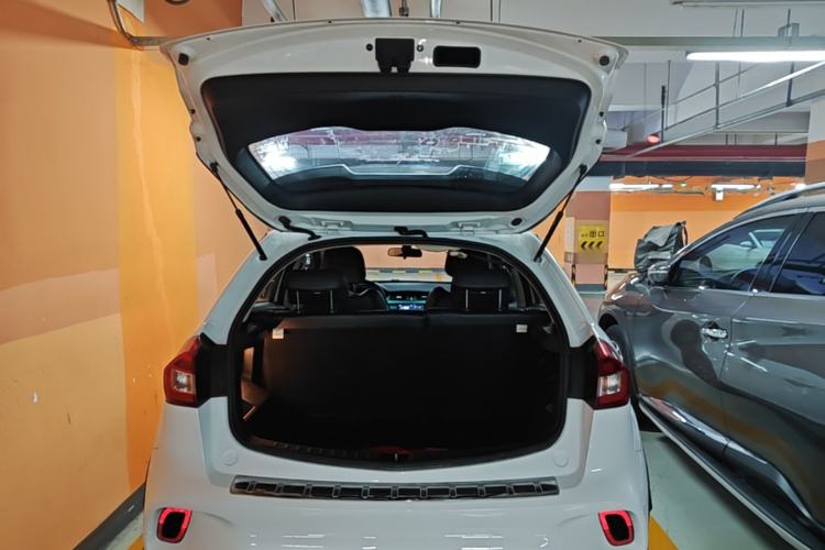Used Geely Auto Vision X3 2017 1.5L Automatic Luxury Model Trunk