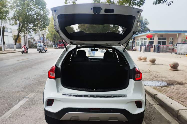 Used Geely Auto Vision X3 2017 1.5L Automatic Elite Model Trunk