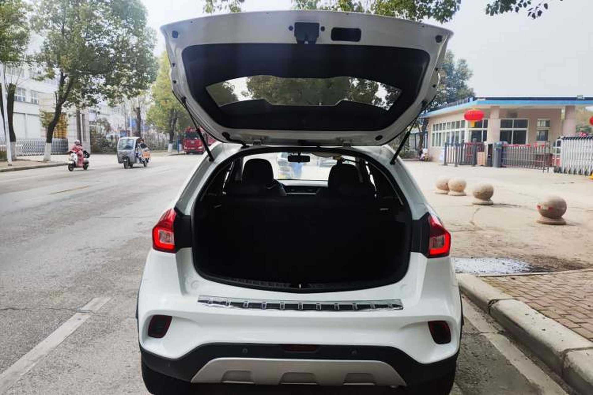 Used Geely Auto Vision X3 2017 1.5L Automatic Elite Model Trunk