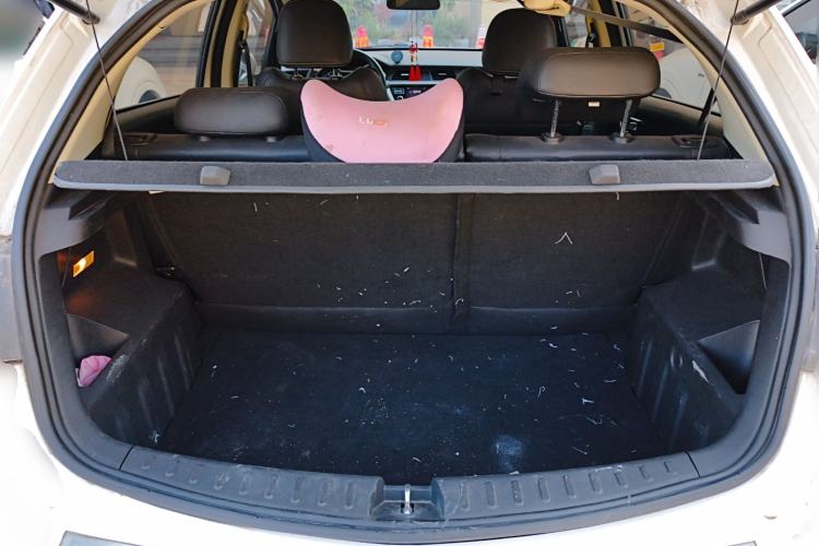 Used Geely Auto Vision X3 2017 1.5L Automatic Elite Model Trunk