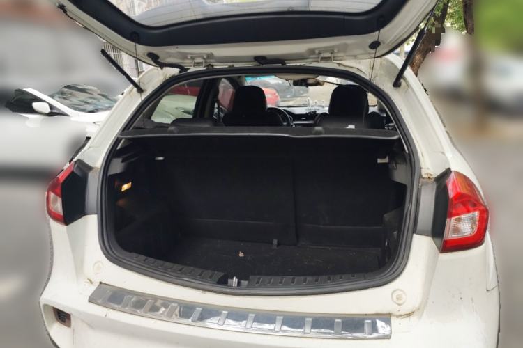 Used Geely Auto Vision X3 2017 1.5L Automatic Luxury Model Trunk