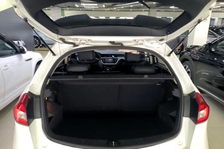 Used Geely Auto Vision X3 2017 1.5L Automatic Elite Model Trunk