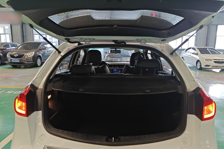 Used Geely Auto Vision X3 2017 1.5L Automatic Elite Model Trunk
