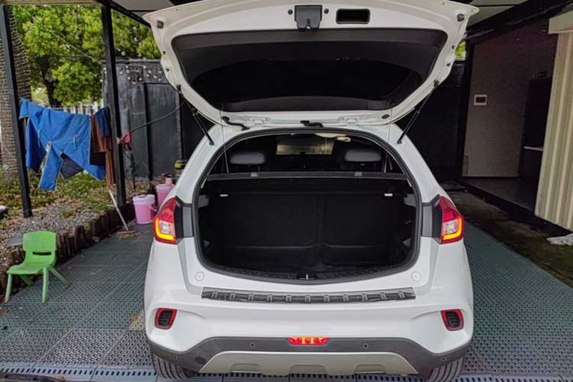 Used Geely Auto Vision X3 2017 1.5L Automatic Elite Model Trunk