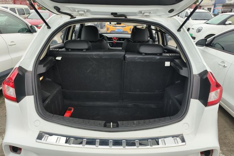 Used Geely Auto Vision X3 2017 1.5L Automatic Elite Model Trunk