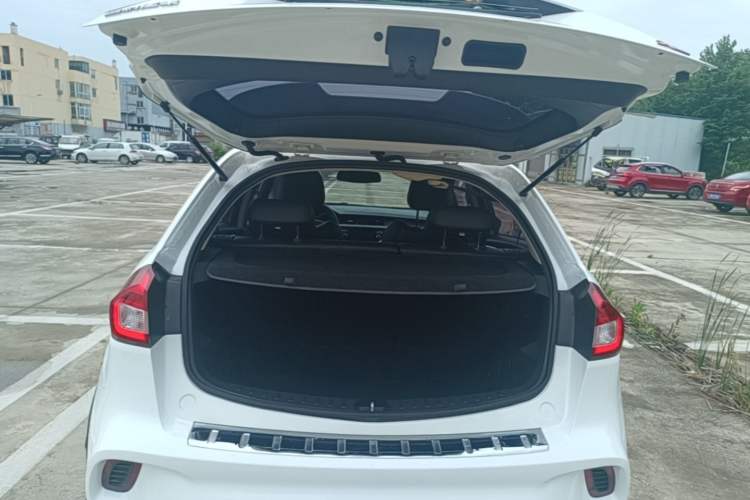 Used Geely Auto Vision X3 2017 1.5L Manual Elite Model Trunk