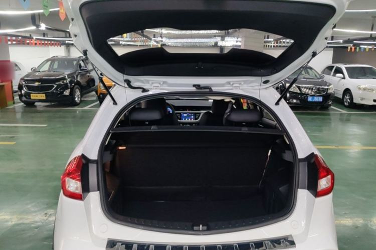 Used Geely Auto Vision X3 2017 1.5L Manual Elite Model Trunk