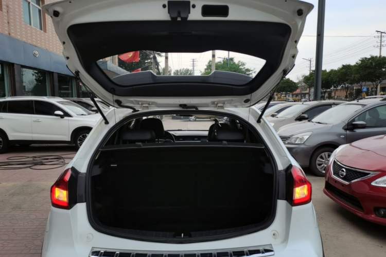 Used Geely Auto Vision X3 2017 1.5L Manual Luxury Model Trunk